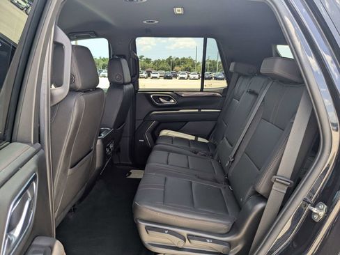 Used 2022 Chevrolet Tahoe RST RWD image 17
