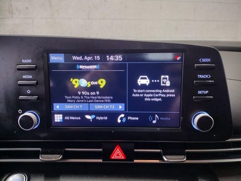 Used 2023 Hyundai Elantra Blue image 24