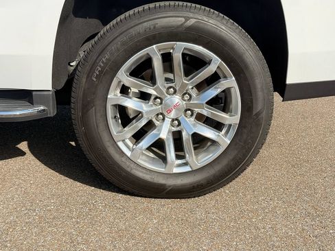 Used 2019 GMC Yukon SLT w/ Open Road Package RWD image 9
