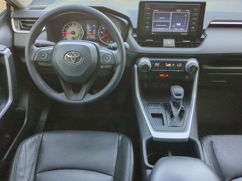 Used 2022 Toyota RAV4 XLE w/ Convenience Package FWD image 51