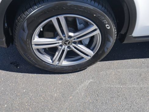 Used 2022 Mercedes-Benz GLC 300 4MATIC image 15