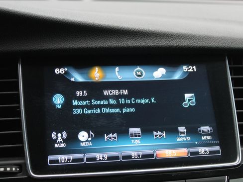 Used 2018 Buick Encore Preferred AWD/4WD image 32