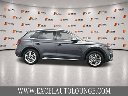Used 2021 Audi Q5 e Premium Plus w/ Premium Plus Package AWD/4WD image 6