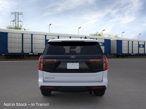 New 2026 Ford Expedition Platinum w/ Stealth Performance Package AWD/4WD image 5
