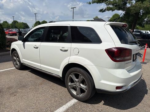 Used 2016 Dodge Journey Crossroad w/ Popular Equipment Group FWD image 6