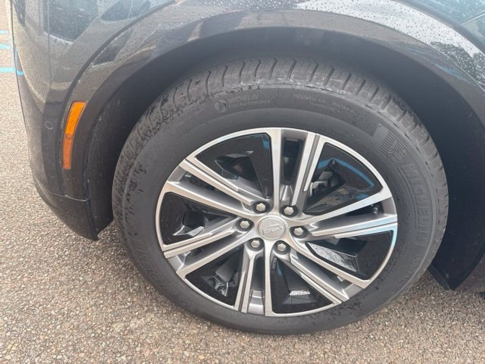Certified 2024 Cadillac Lyriq Luxury AWD/4WD image 17