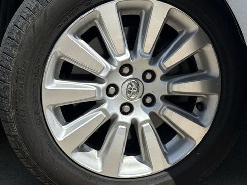 Used 2013 Toyota Sienna Limited w/ Premium Pkg FWD image 9