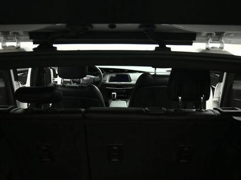 Used 2019 Cadillac XT4 Sport w/ Cold Weather Package FWD image 66
