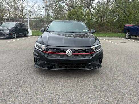 Used 2019 Volkswagen Jetta GLI image 2
