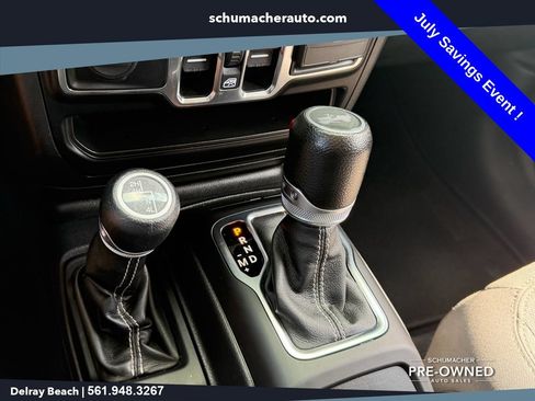 Used 2022 Jeep Wrangler Unlimited Sahara w/ LED Lighting Group AWD/4WD image 19