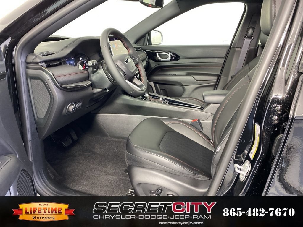 New 2026 Jeep Compass Trailhawk AWD/4WD image 11