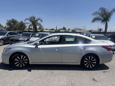 Used 2017 Nissan Altima 2.5 SL FWD image 4