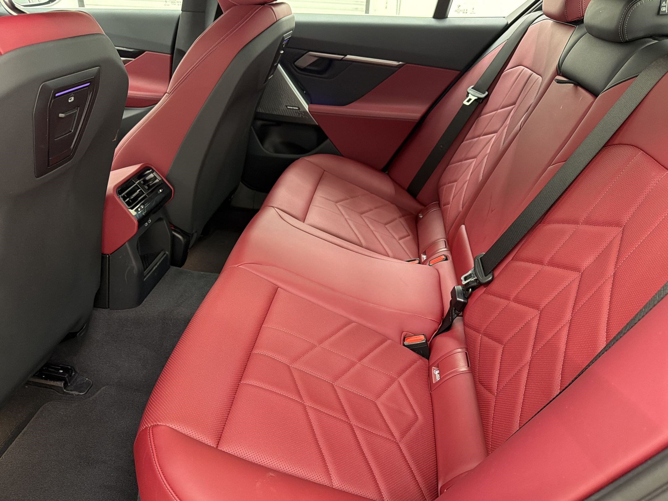 Used 2025 BMW 530i RWD image 14