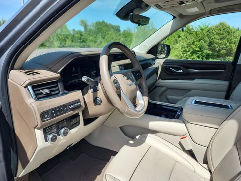 Certified 2023 GMC Yukon XL Denali w/ Denali Reserve Package AWD/4WD image 17