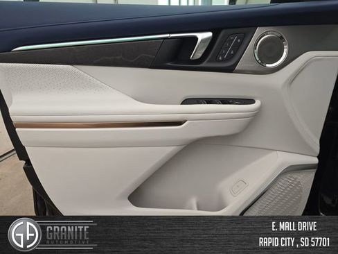 New 2026 Buick Enclave Avenir w/ Super Cruise Package AWD/4WD image 10