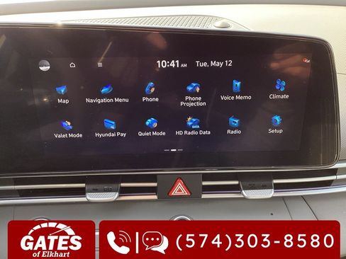 Used 2025 Hyundai Elantra SEL FWD image 3