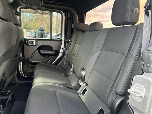 Used 2020 Jeep Gladiator Sport w/ Quick Order Package 24S image 16