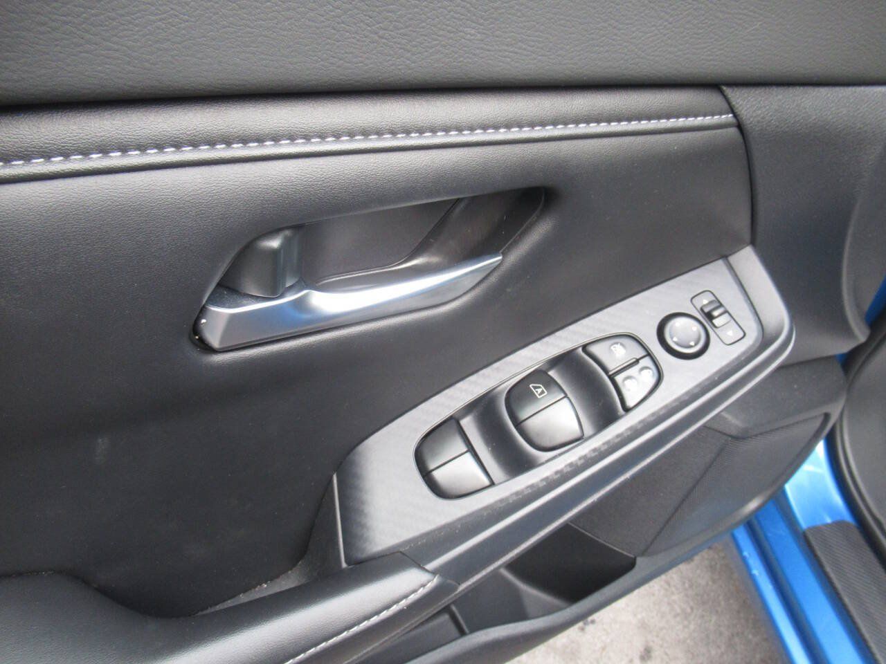 Used 2020 Nissan Sentra SV FWD image 14