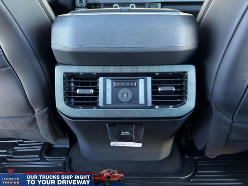 Used 2025 Ford F450 Platinum w/ FX4 Off-Road Package image 32