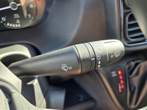 Used 2025 RAM ProMaster 2500 w/ Storage Group image 23