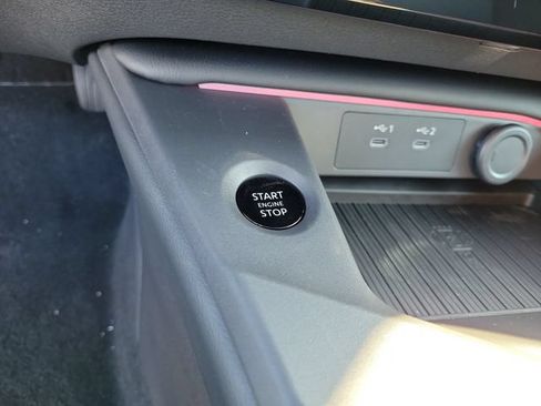 New 2026 Nissan Sentra SR w/ SR Premium Package FWD image 33
