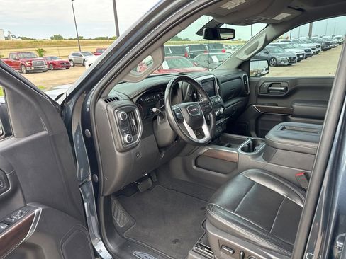 Used 2020 GMC Sierra 1500 SLT RWD image 20