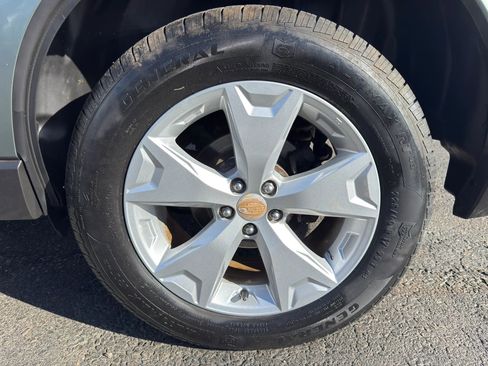 Used 2015 Subaru Forester 2.5i Premium AWD/4WD image 11
