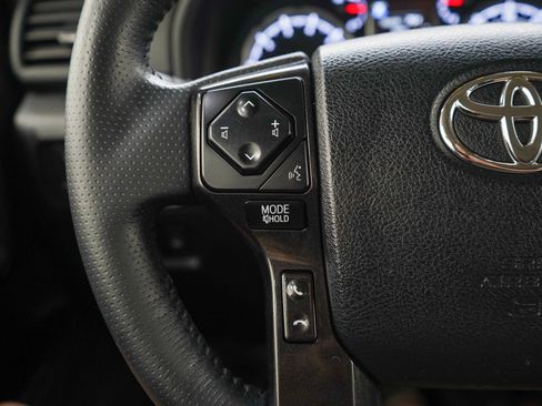 Used 2022 Toyota 4Runner TRD Off-Road Premium AWD/4WD image 24