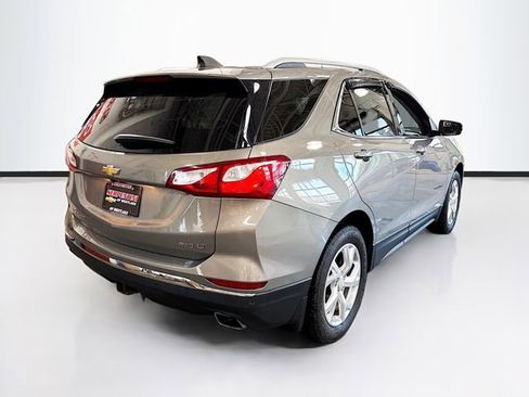 Used 2019 Chevrolet Equinox LT w/ Sun & Navigation Package image 6