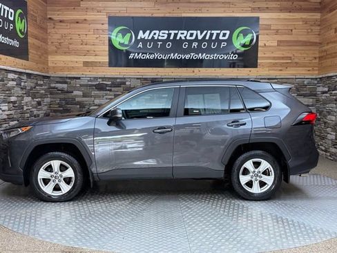 Used 2021 Toyota RAV4 XLE AWD/4WD image 5