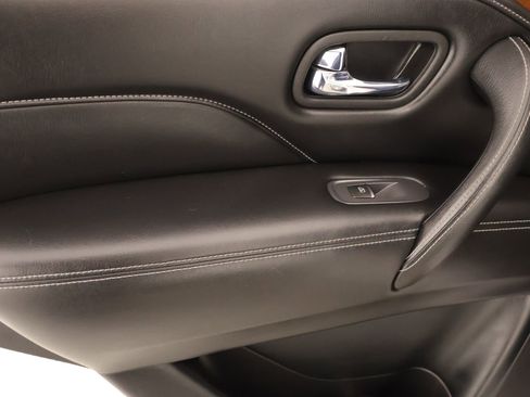 Used 2019 INFINITI QX80 Luxe w/ 22" Wheel Package image 18