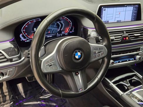 Used 2022 BMW 740i w/ M Sport Package image 35
