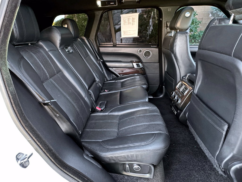 Used 2016 Land Rover Range Rover HSE AWD/4WD image 38