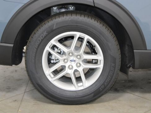 New 2026 Ford Explorer Active w/ Active Comfort Package RWD image 13