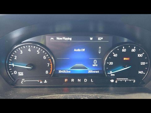 Used 2023 Ford Explorer XLT w/ Class IV Trailer Tow Package AWD/4WD image 10