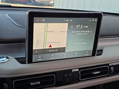 Used 2023 Lincoln Aviator Standard w/ Elements Package image 23