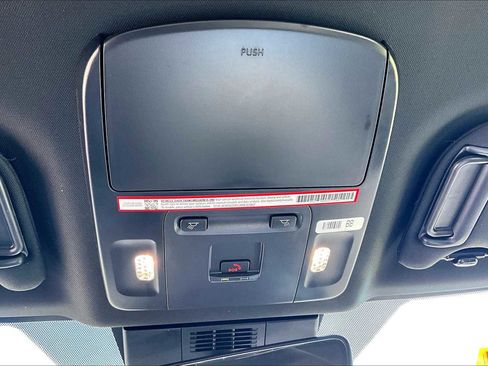 New 2026 Toyota Camry SE image 18