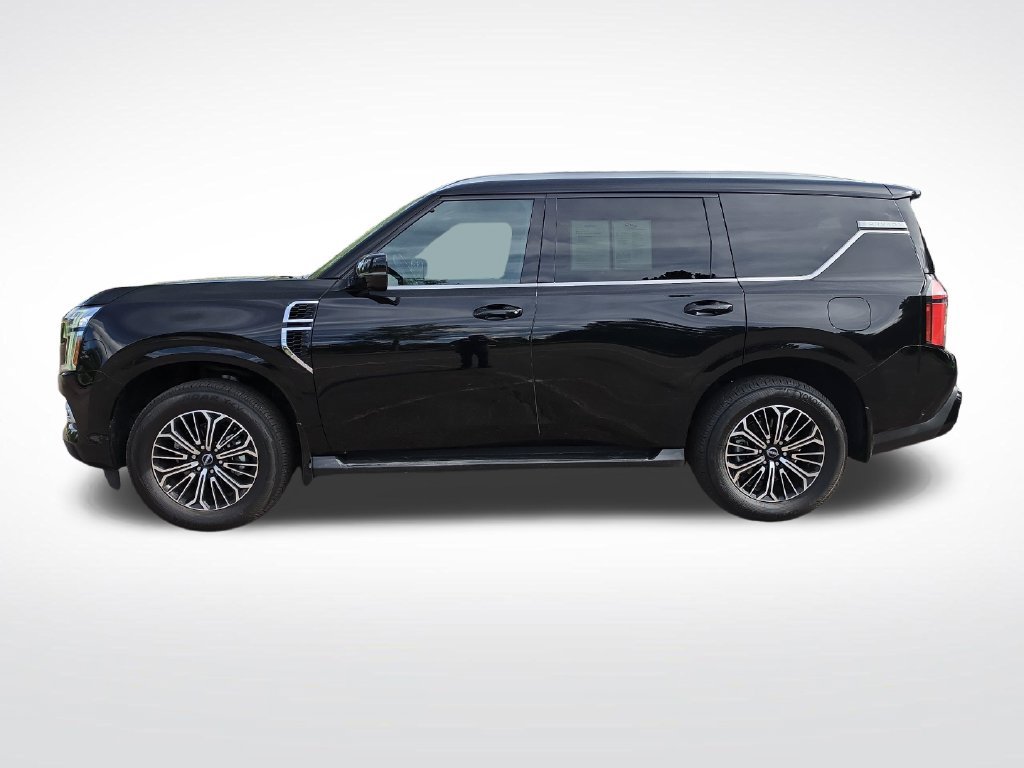 Used 2025 Nissan Armada SL AWD/4WD image 2
