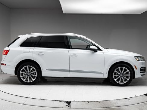 Used 2018 Audi Q7 3.0T Prestige AWD/4WD image 30