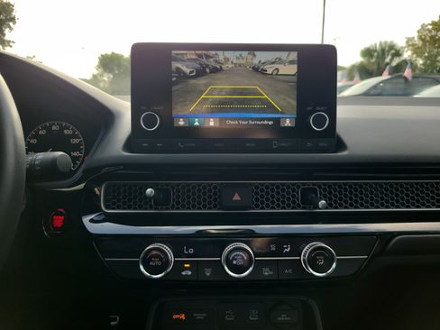 Used 2025 Honda Civic Sport image 27