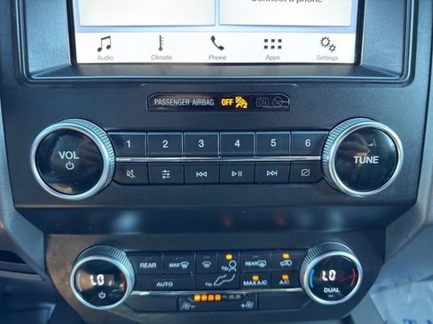 Used 2019 Ford Expedition XLT w/ Equipment Group 201A AWD/4WD image 26
