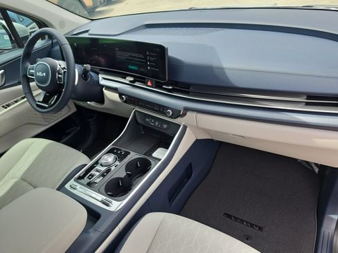 New 2026 Kia Carnival SX FWD image 12