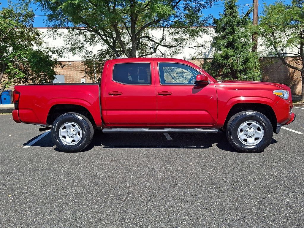 Used 2020 Toyota Tacoma SR AWD/4WD image 10
