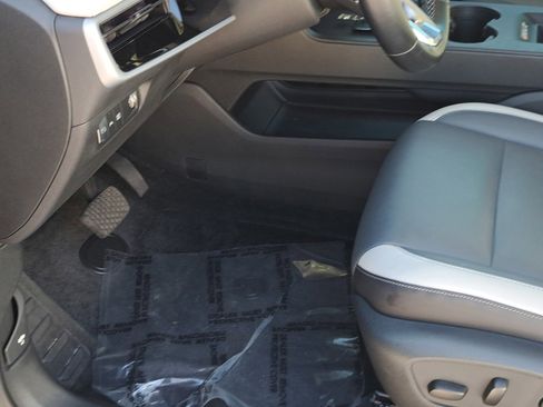 Used 2024 Honda Prologue Touring image 16