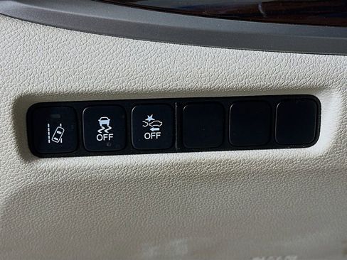 Used 2017 Acura RLX w/ Technology Package FWD image 21
