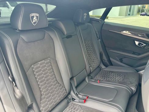 Used 2024 Lamborghini Urus S AWD/4WD image 29