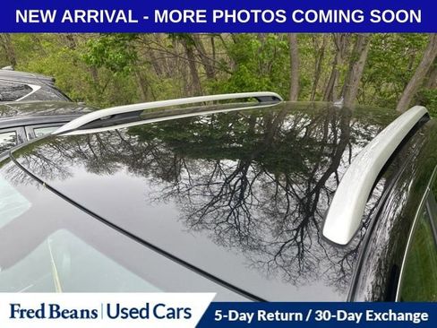 Used 2019 Jeep Cherokee Latitude Plus w/ Cold Weather Group AWD/4WD image 4