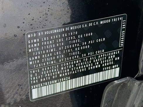 Used 2024 Volkswagen Taos SE image 34