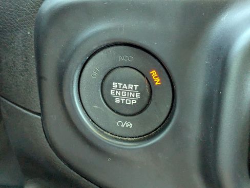 Used 2020 Jeep Wrangler Unlimited Sport AWD/4WD image 18