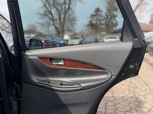 Used 2017 INFINITI QX50 AWD w/ Premium Plus Package image 24